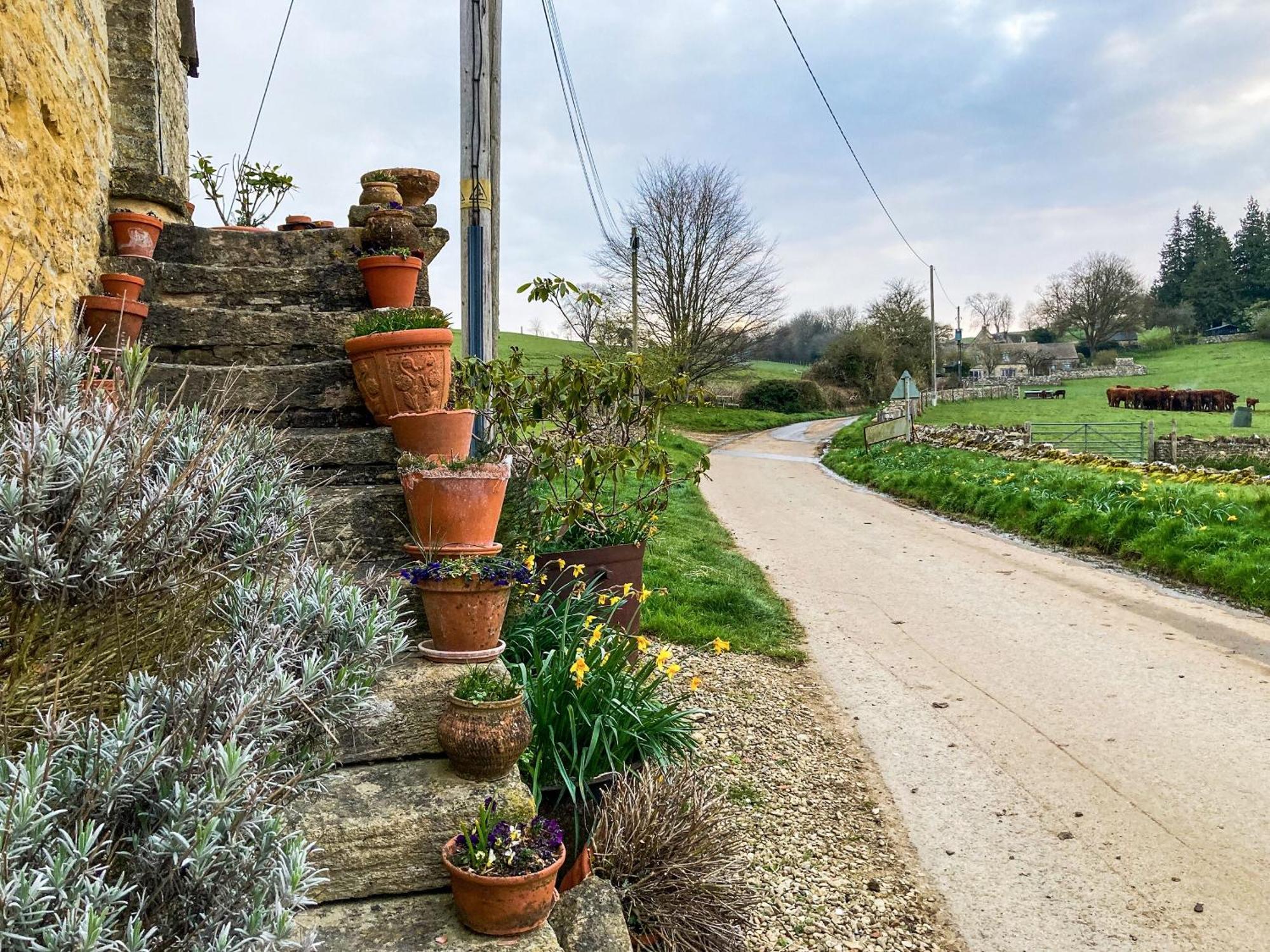 Вилла Flowers Barn Daglingworth Экстерьер фото